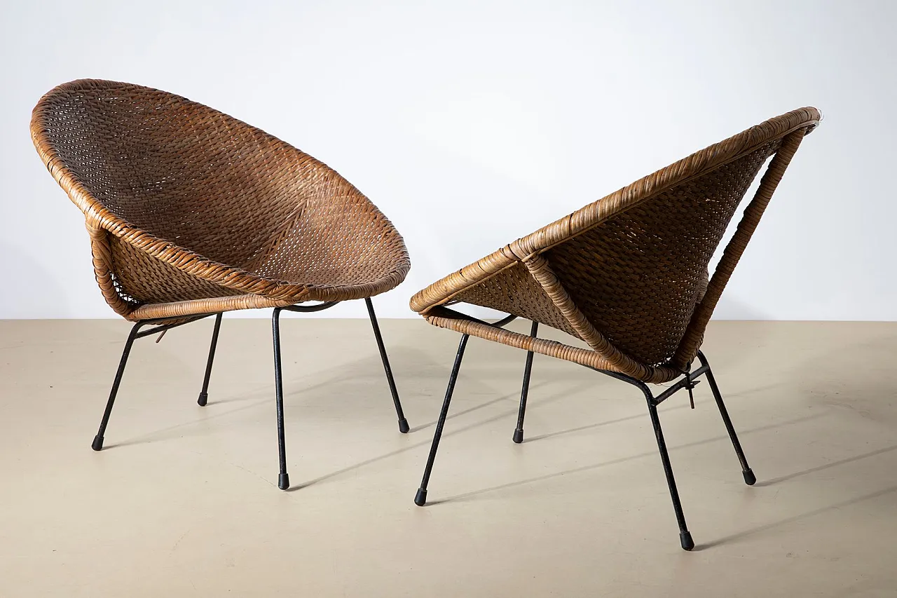 Coppia di sedie in vimini intrecciati e metallo, anni '50 4