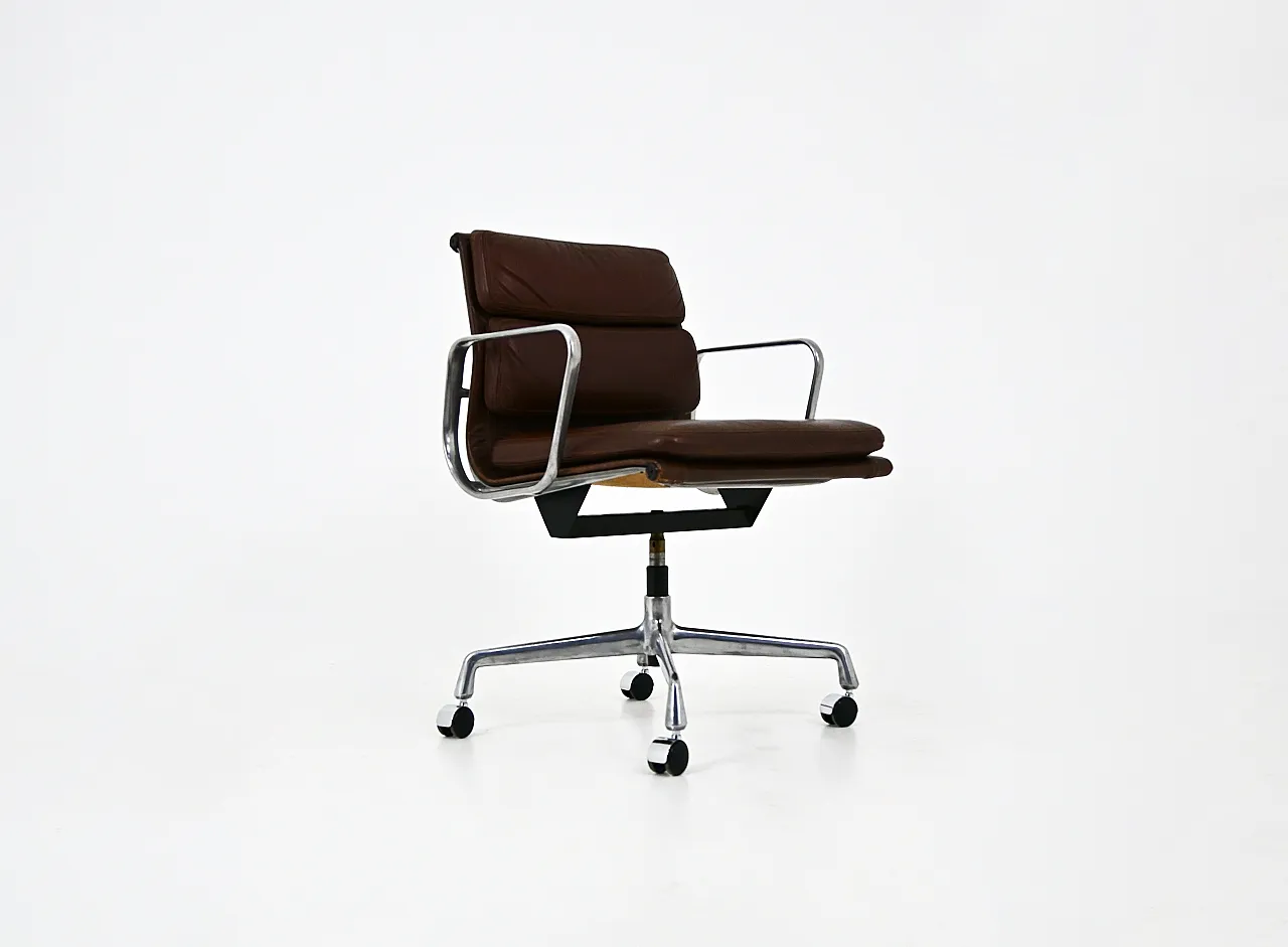 Soft Pad Chair by Charles & Ray Eames for Herman Miller, 1970s 1