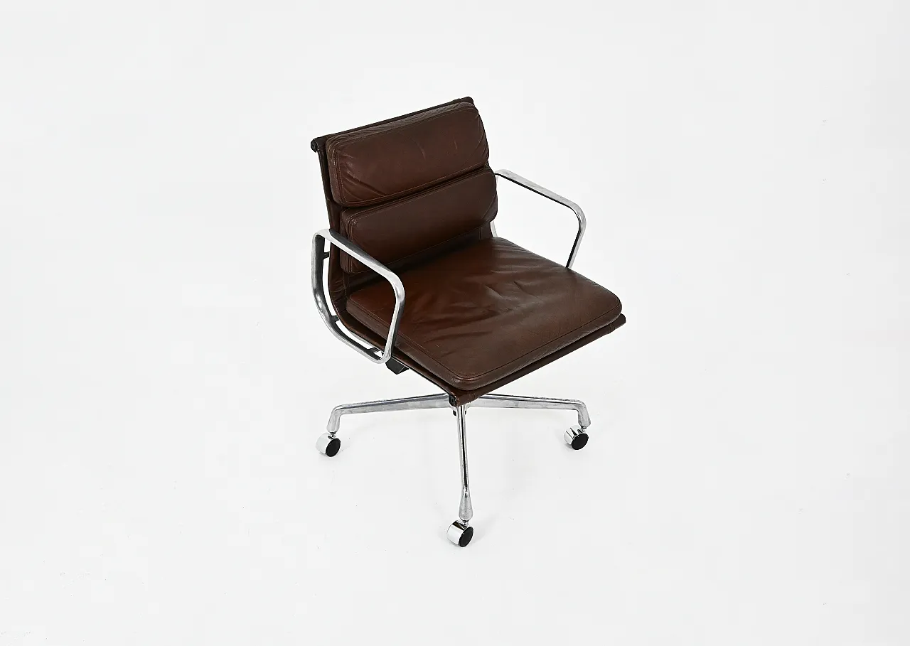 Soft Pad Chair by Charles & Ray Eames for Herman Miller, 1970s 2