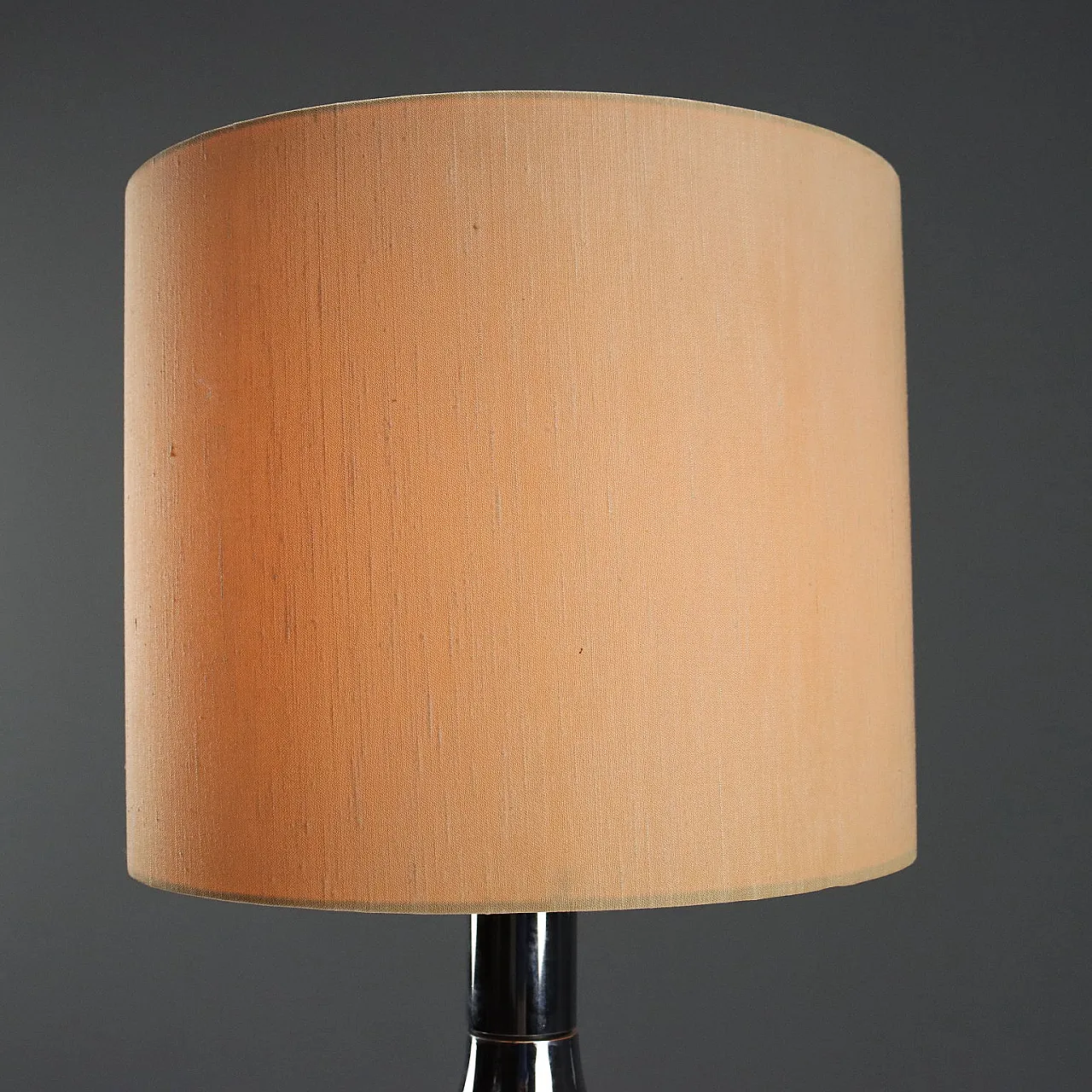 Lampada con base in metallo cromato, anni '60 4