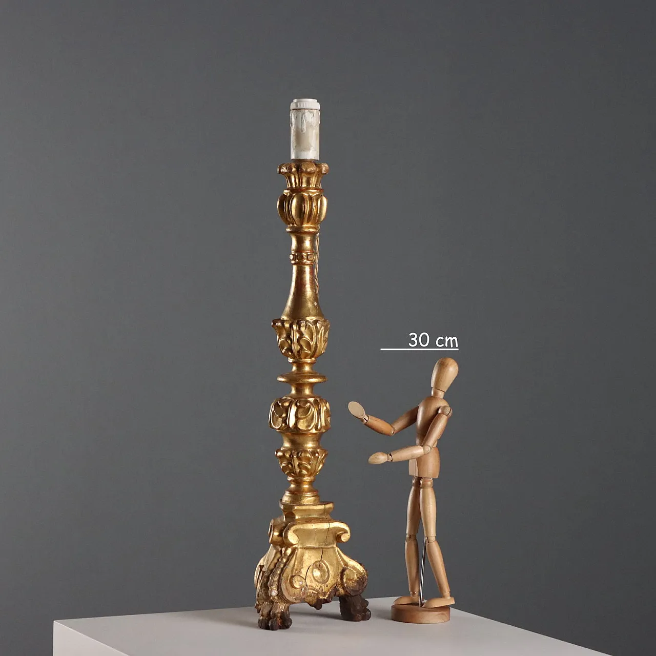 Carved and gilded wooden candelabra, 19th century 2