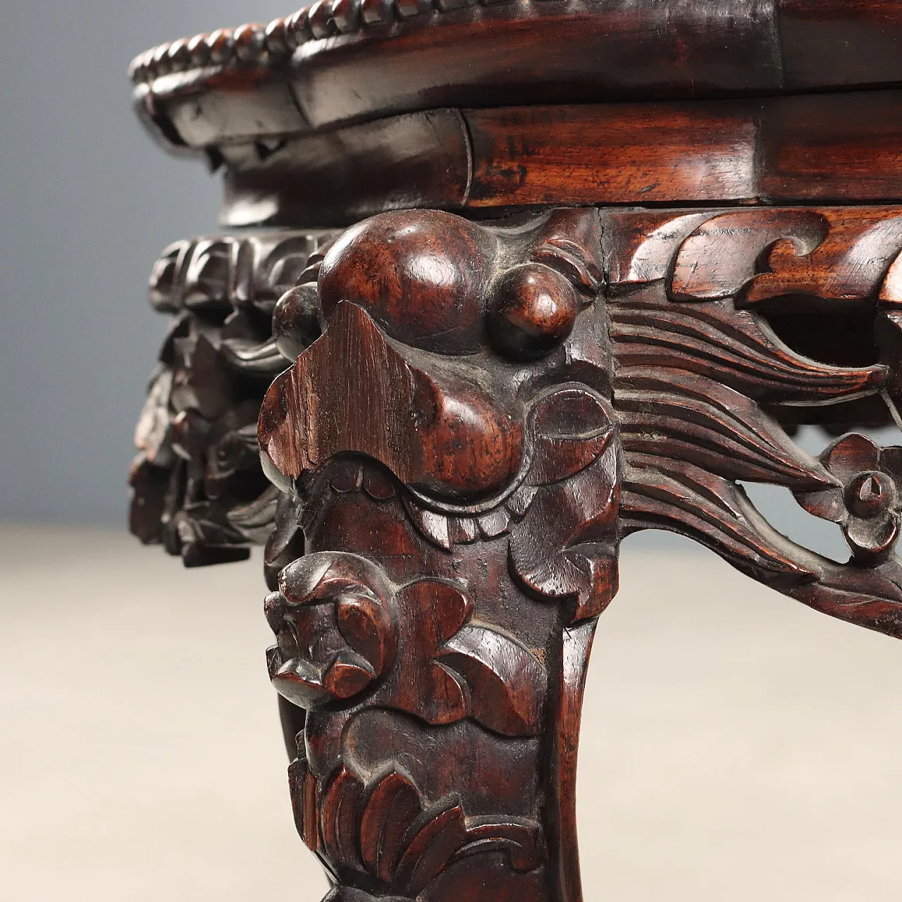 Coffee table in exotic wood with an oriental flavour, 20th century 7