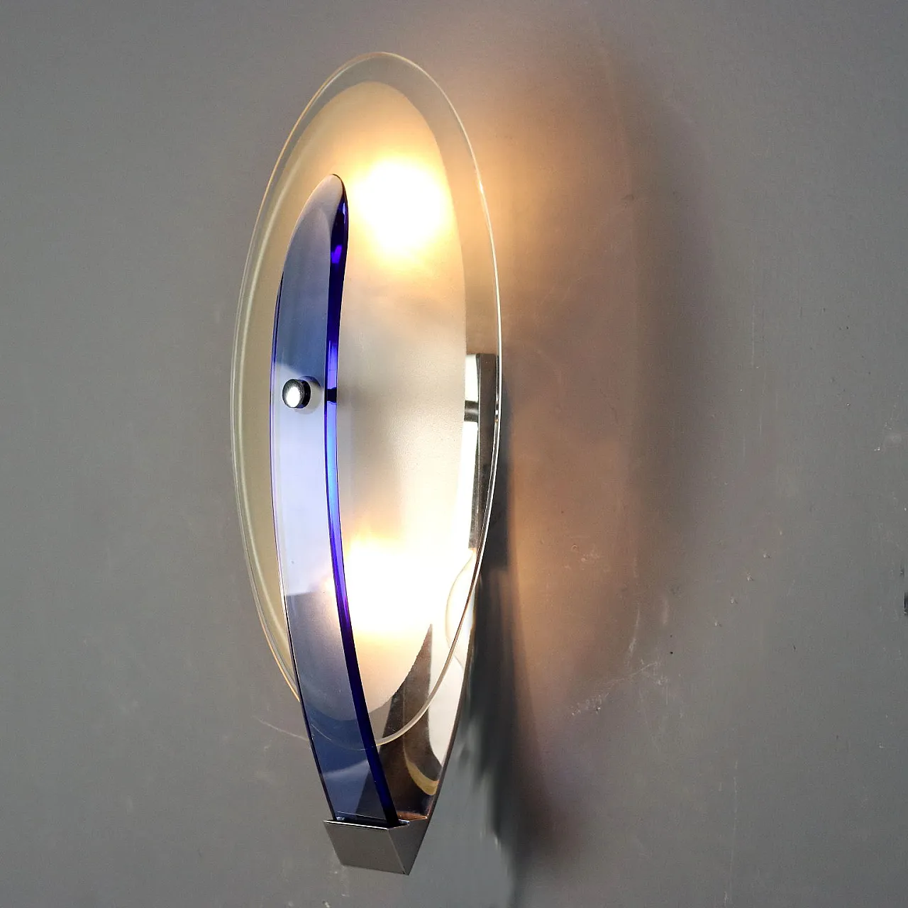 Wall light in glass and metal, 1960s 3