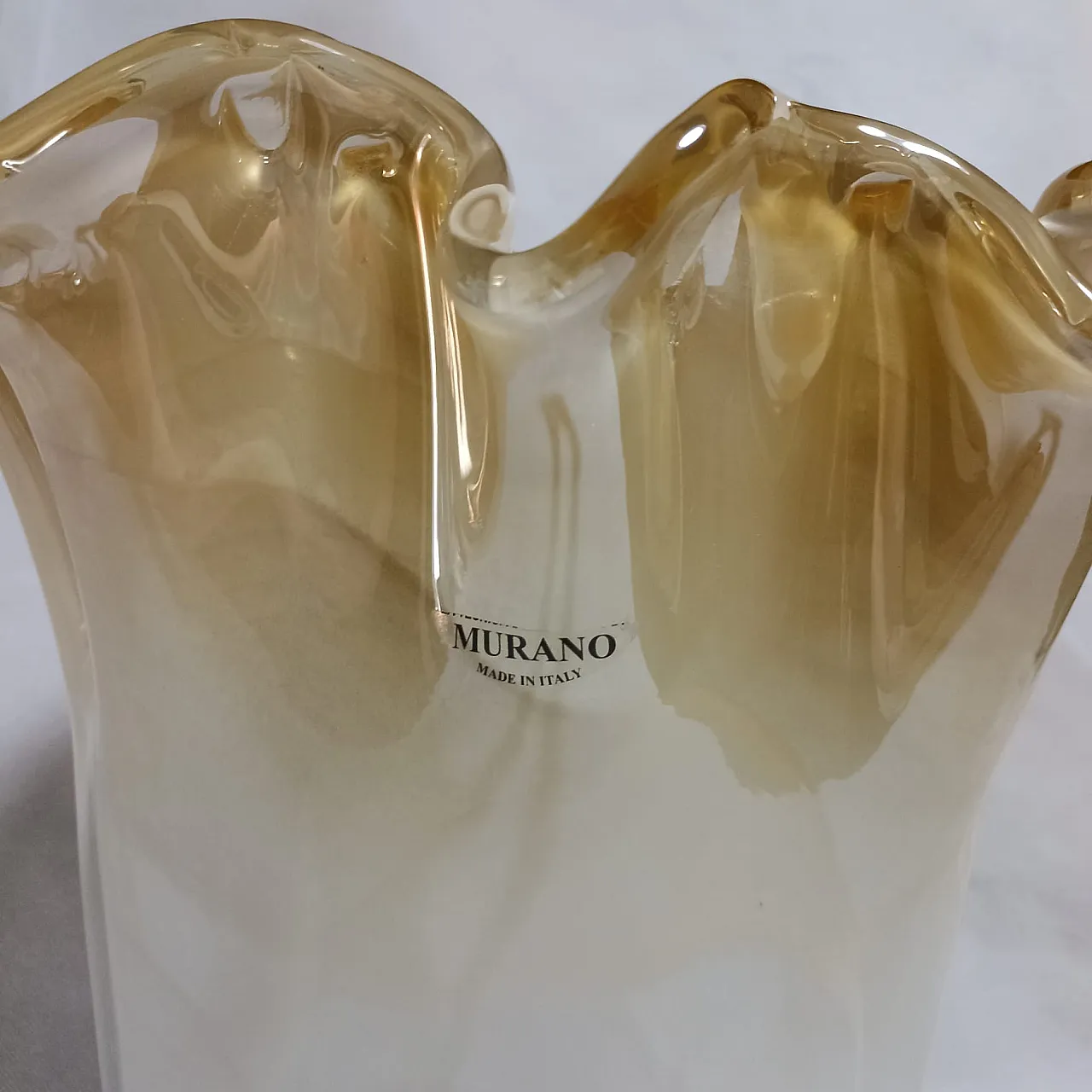 Murano handkerchief vase in Champagne and ivory colour 6
