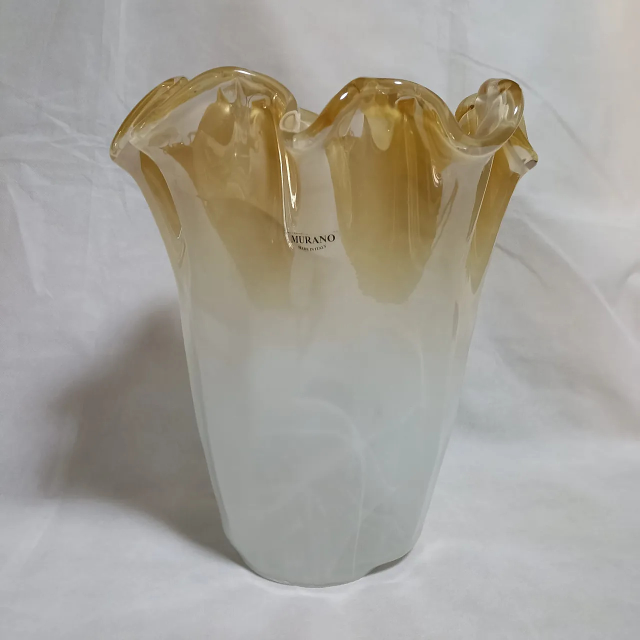 Murano handkerchief vase in Champagne and ivory colour 7