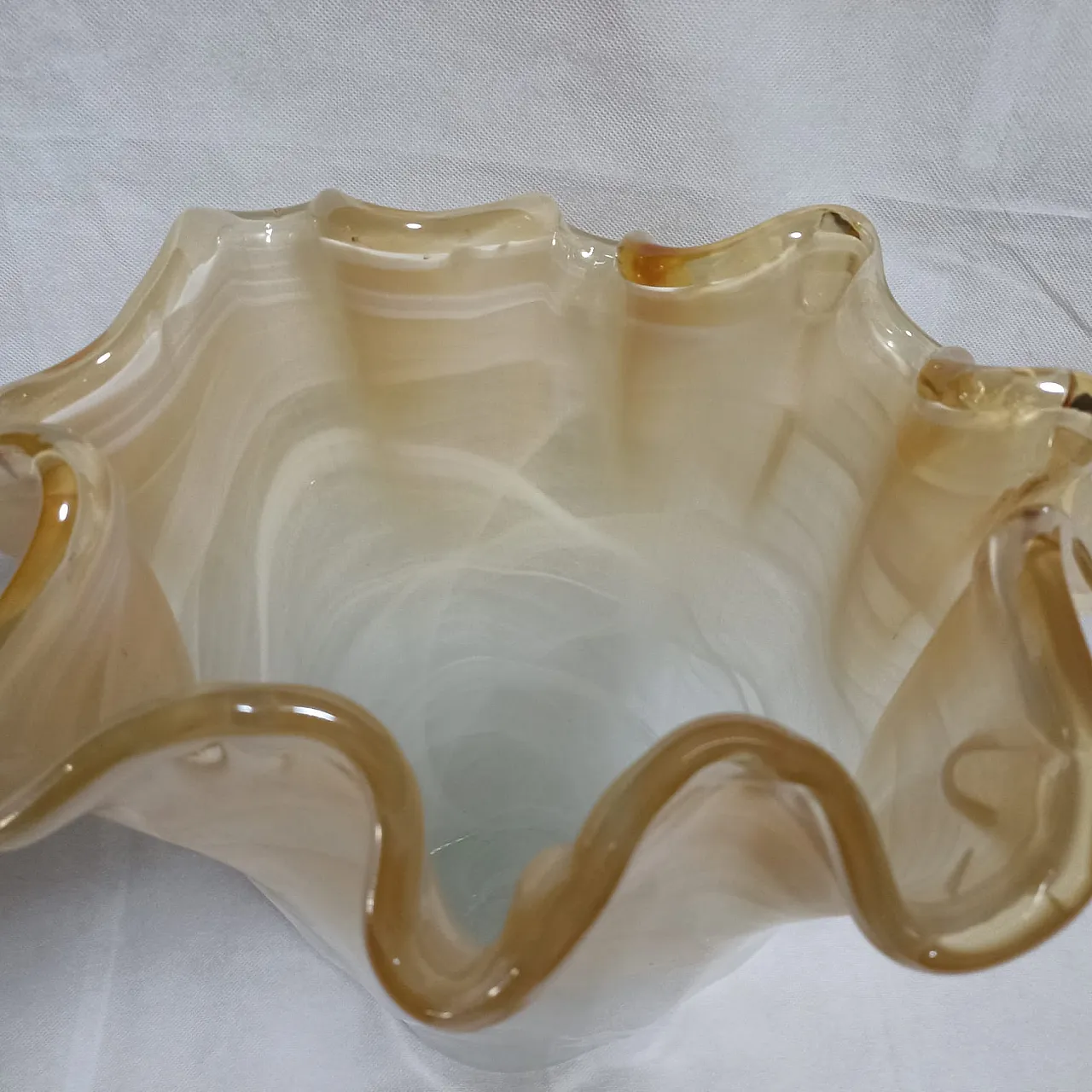 Murano handkerchief vase in Champagne and ivory colour 14