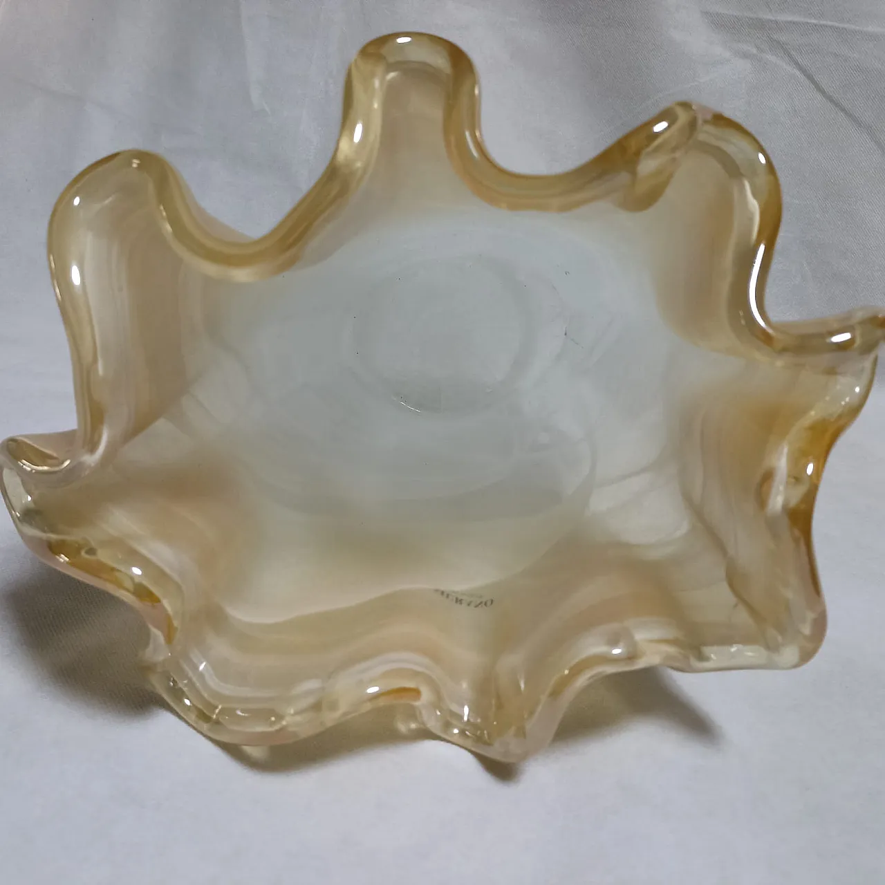 Murano handkerchief vase in Champagne and ivory colour 17