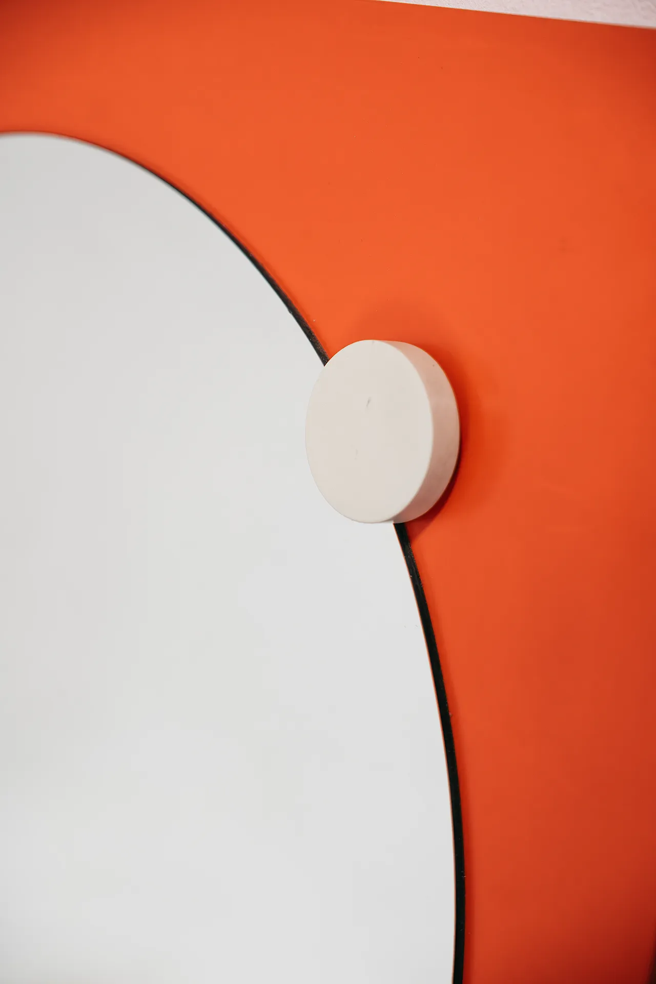 Specchio in legno arancione, anni '70 3