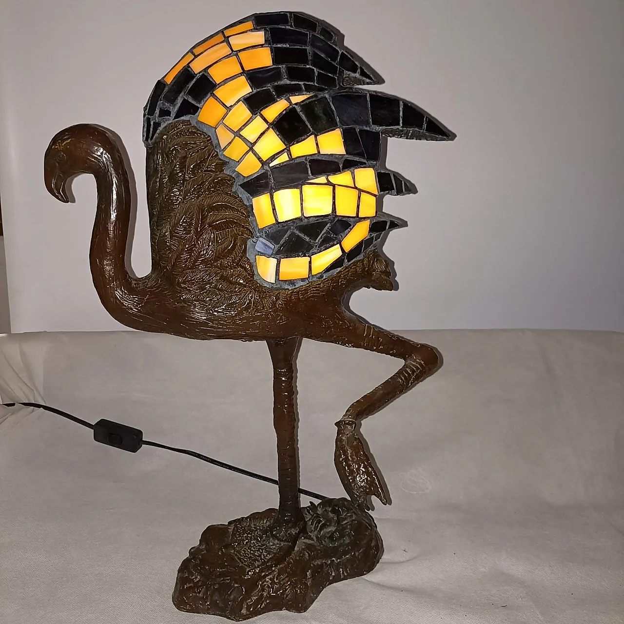 Tiffany style flamingo lamp with patinated bronze base. 8
