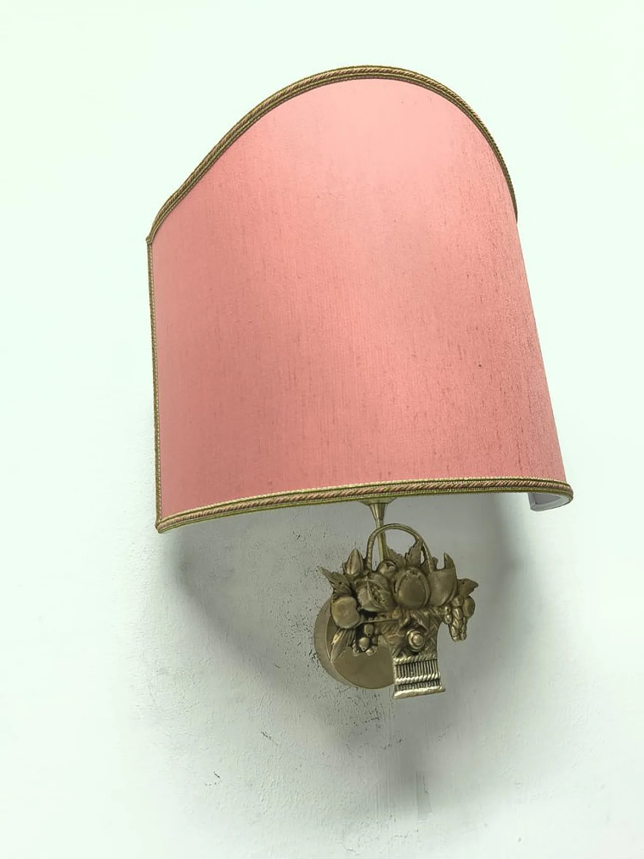 Fabric fan lampshade with cast fruit decoration, 1950s 3