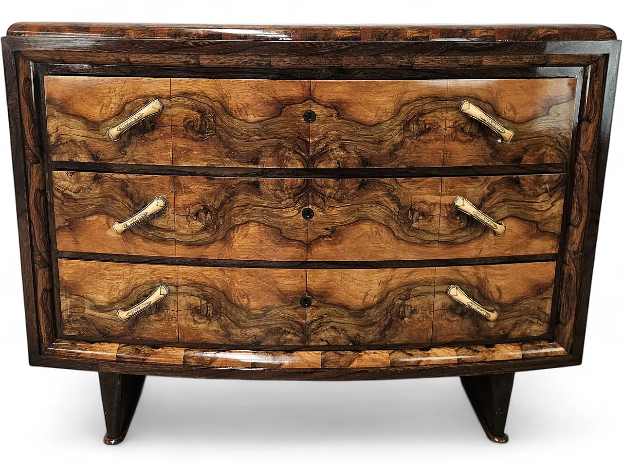 Art Deco Tuscan chest of drawers from the 1940s in walnut root 21