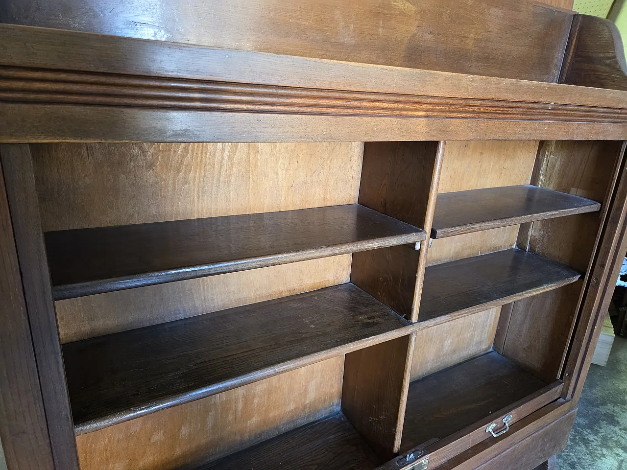 Rolling shutter archive cabinet, early 20th century 12