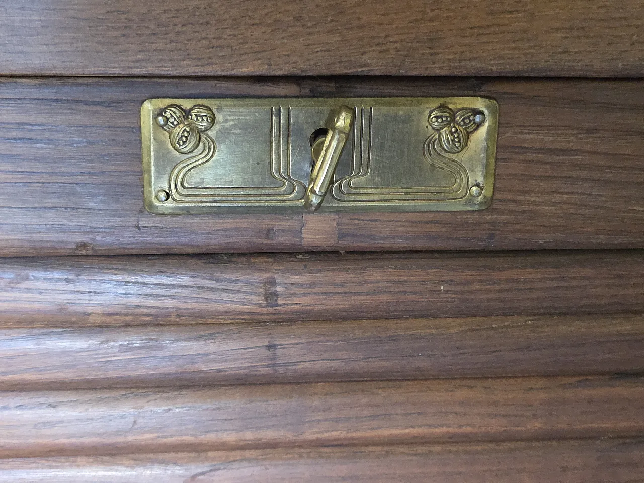 Rolling shutter archive cabinet, early 20th century 18