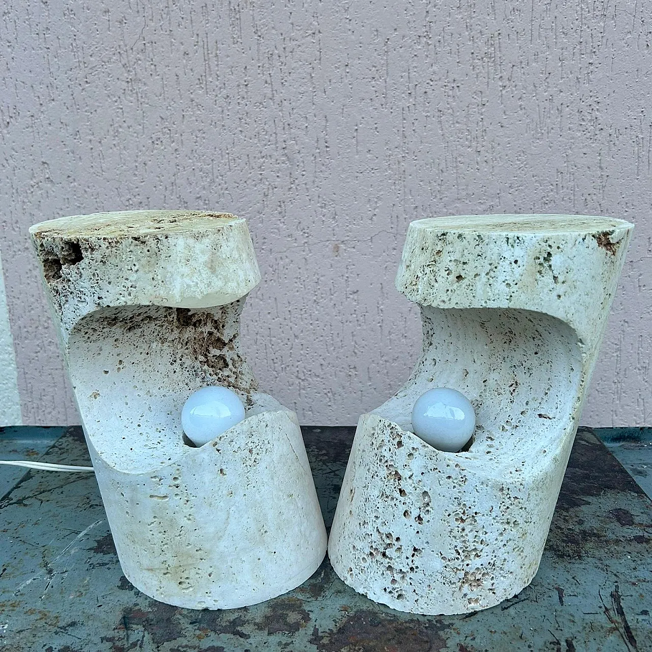 Pair of travertine lamps by Giuliano Cesari for Nucleo Sormani, 1970s 4