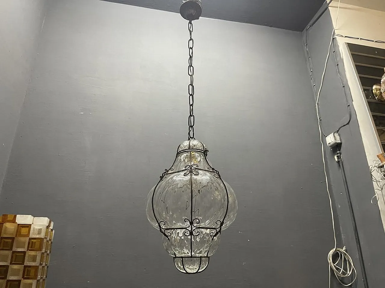 Lampadario in ferro battuto e vetro di Murano, anni '60 7
