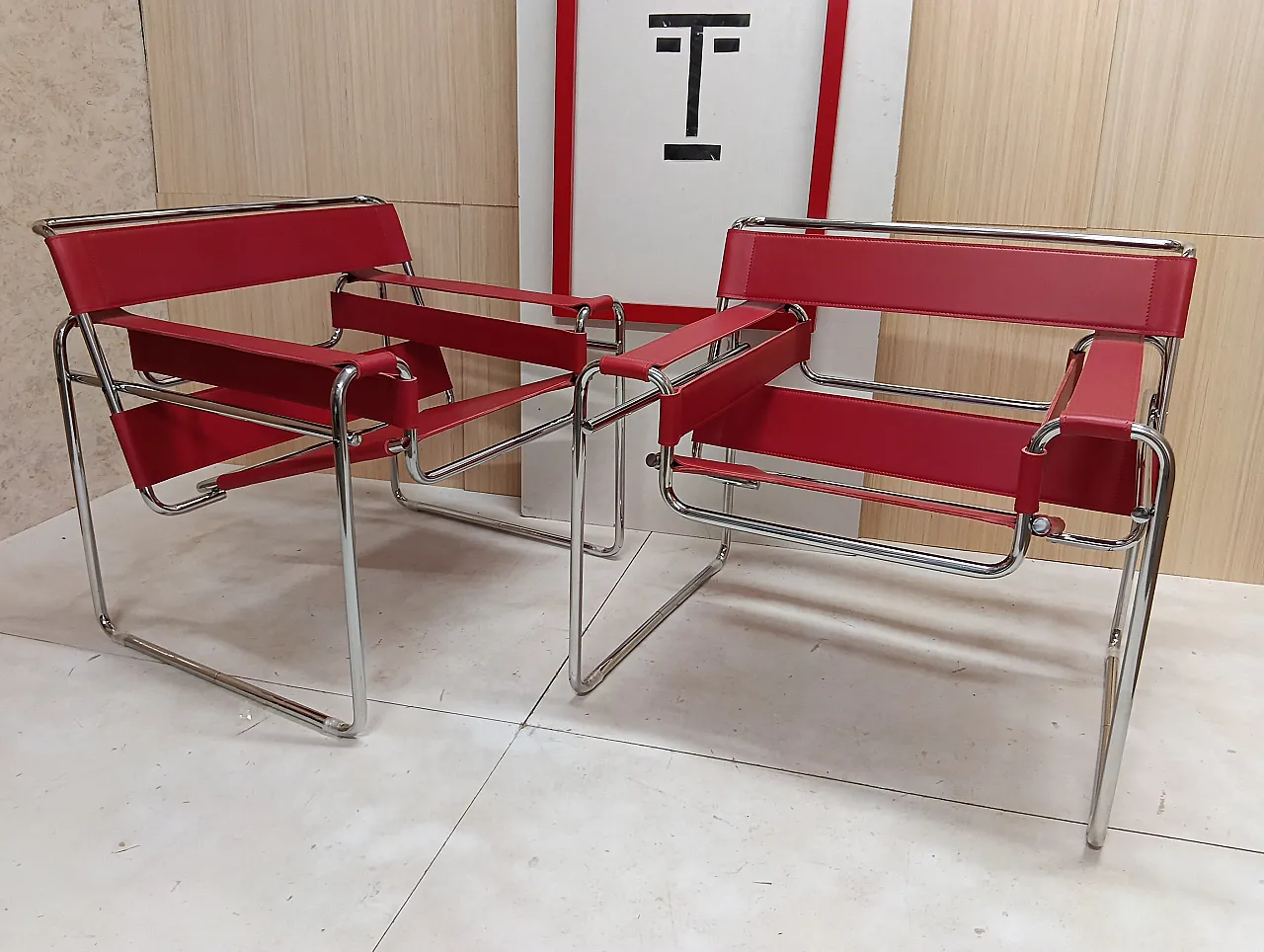 Pair of Knoll Studio 2 B3 WASSILY armchairs in red leather, 1920s 8
