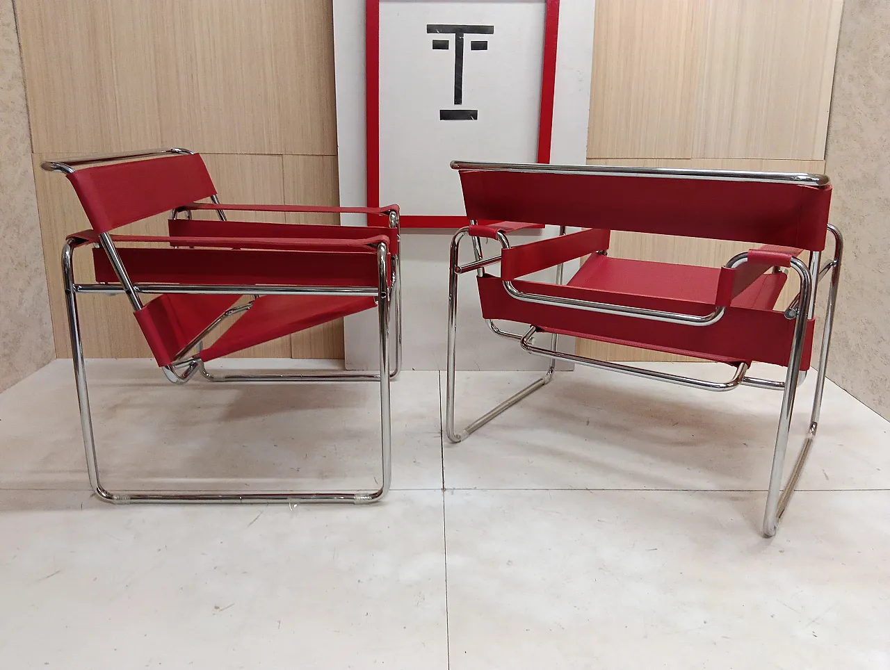 Pair of Knoll Studio 2 B3 WASSILY armchairs in red leather, 1920s 11