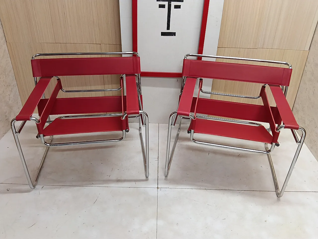 Pair of Knoll Studio 2 B3 WASSILY armchairs in red leather, 1920s 56