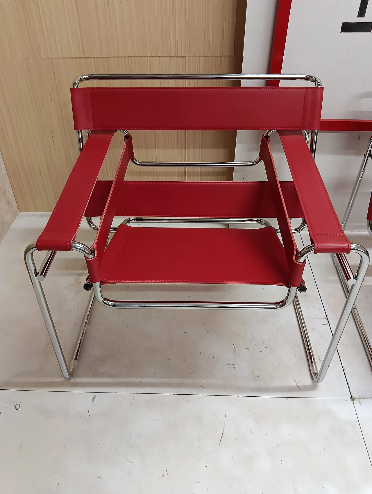 Pair of Knoll Studio 2 B3 WASSILY armchairs in red leather, 1920s 72