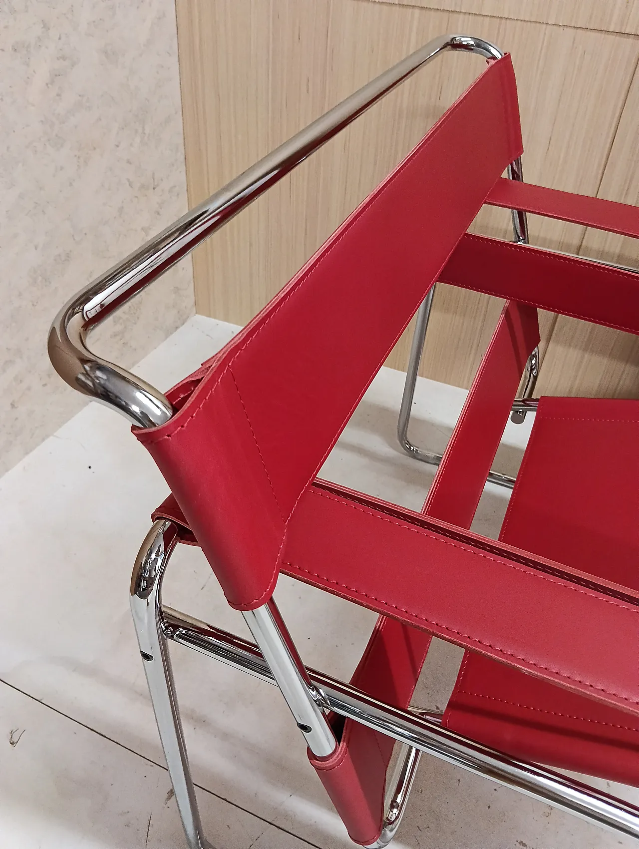 Pair of Knoll Studio 2 B3 WASSILY armchairs in red leather, 1920s 99