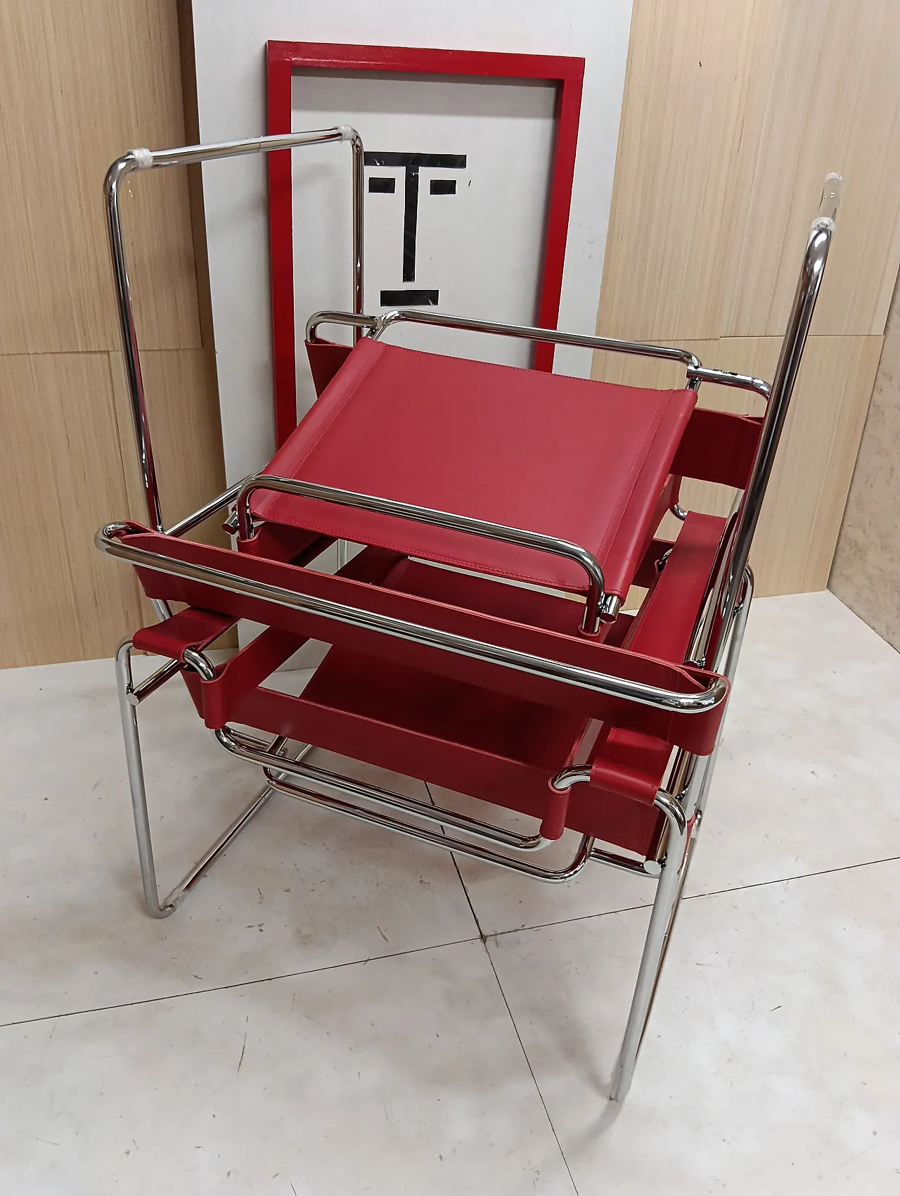 Pair of Knoll Studio 2 B3 WASSILY armchairs in red leather, 1920s 101