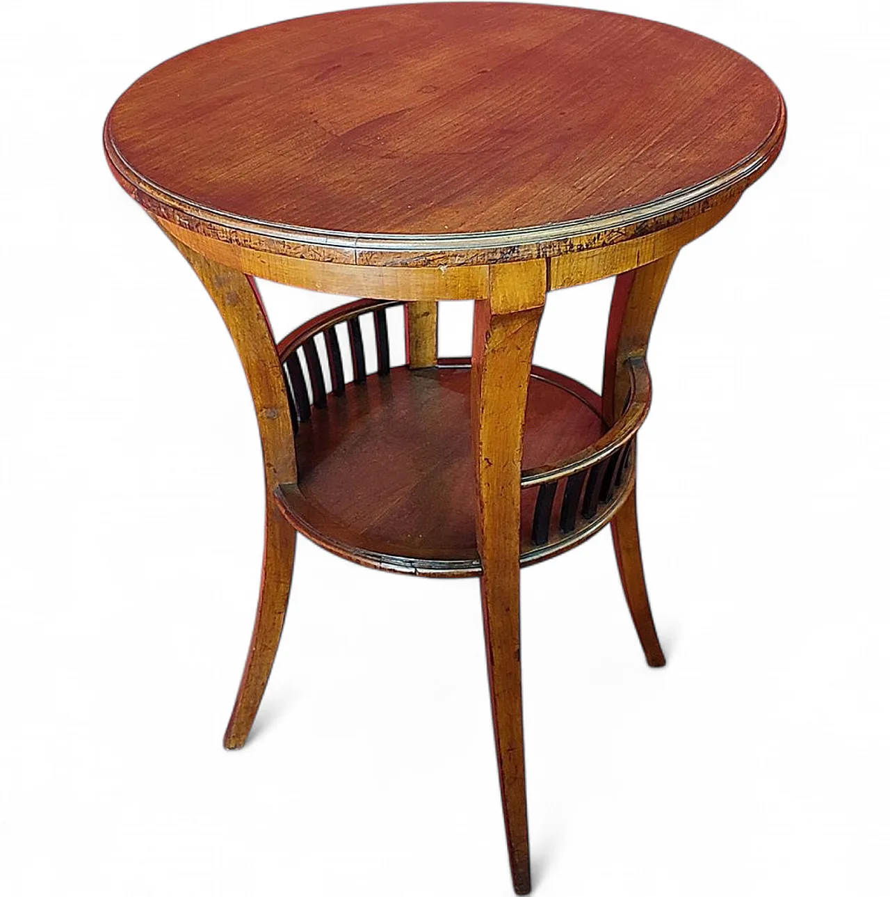 Round cherry coffee table, 19th century 11