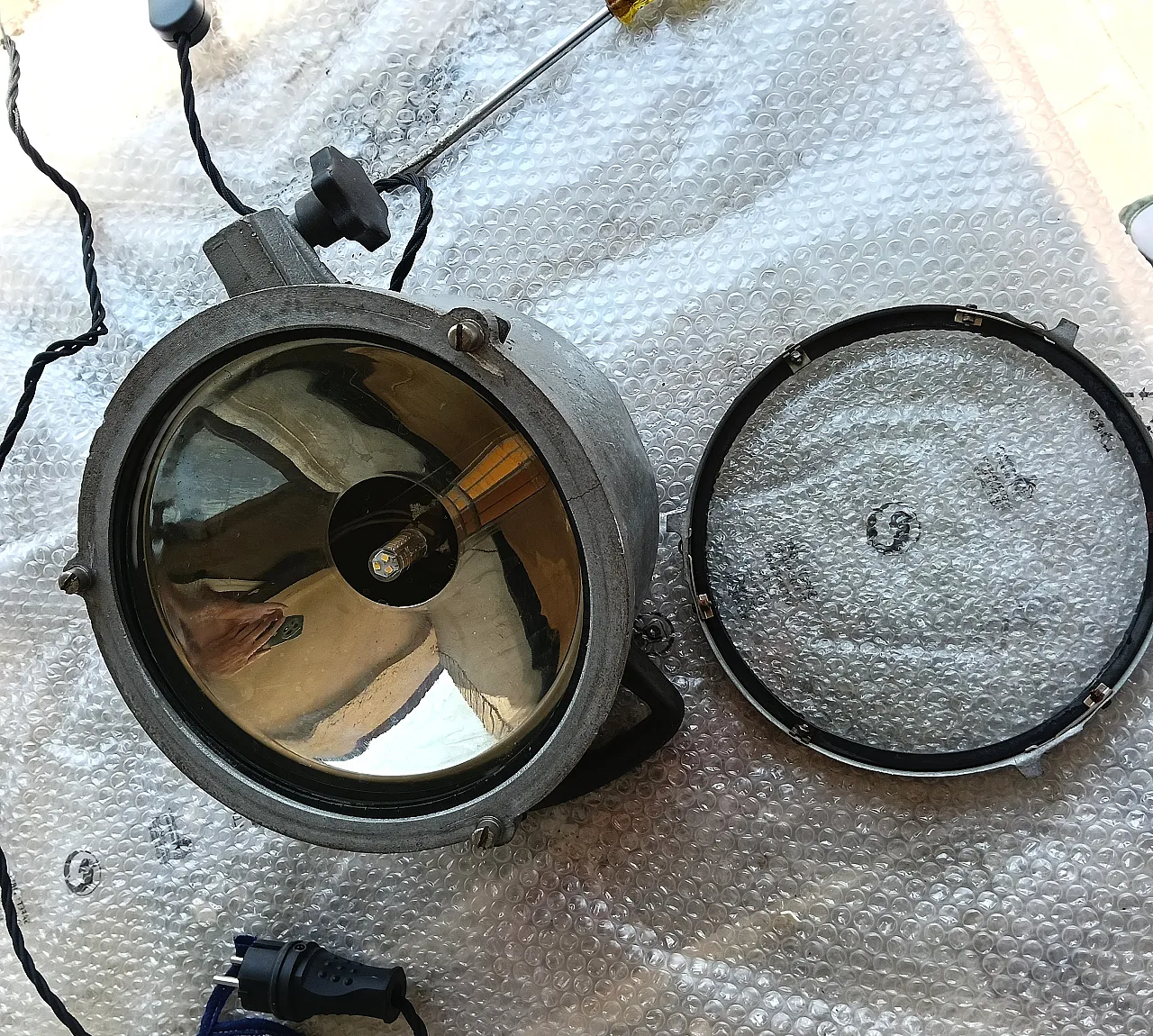 Poland lamp military equipment, 1983 24