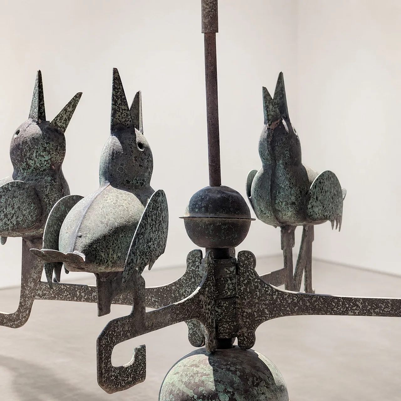 Wind vane in three-dimensional copper with birds, early 20th century 3