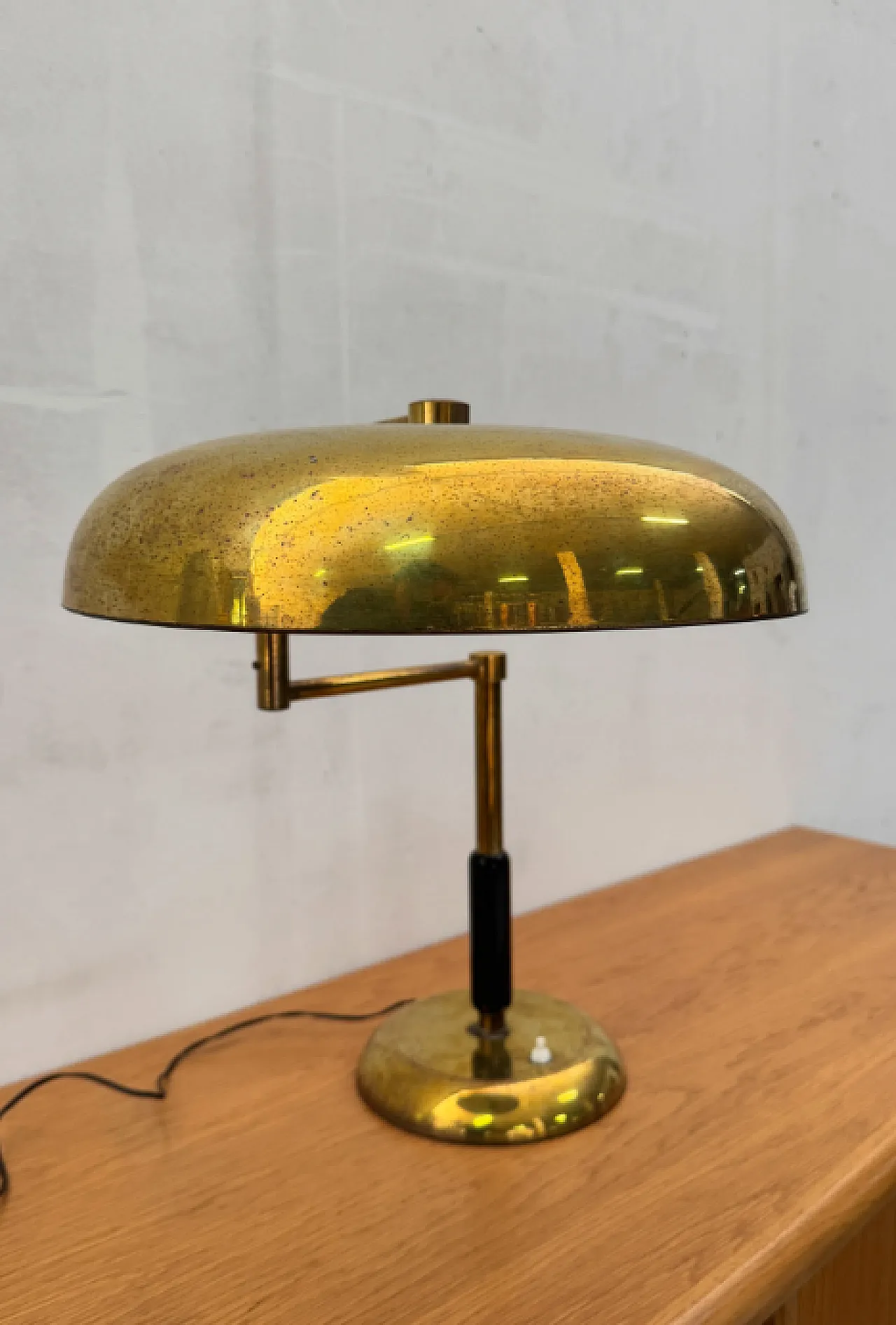Brass lamp with swivel arm and wooden stem, 1930s 7