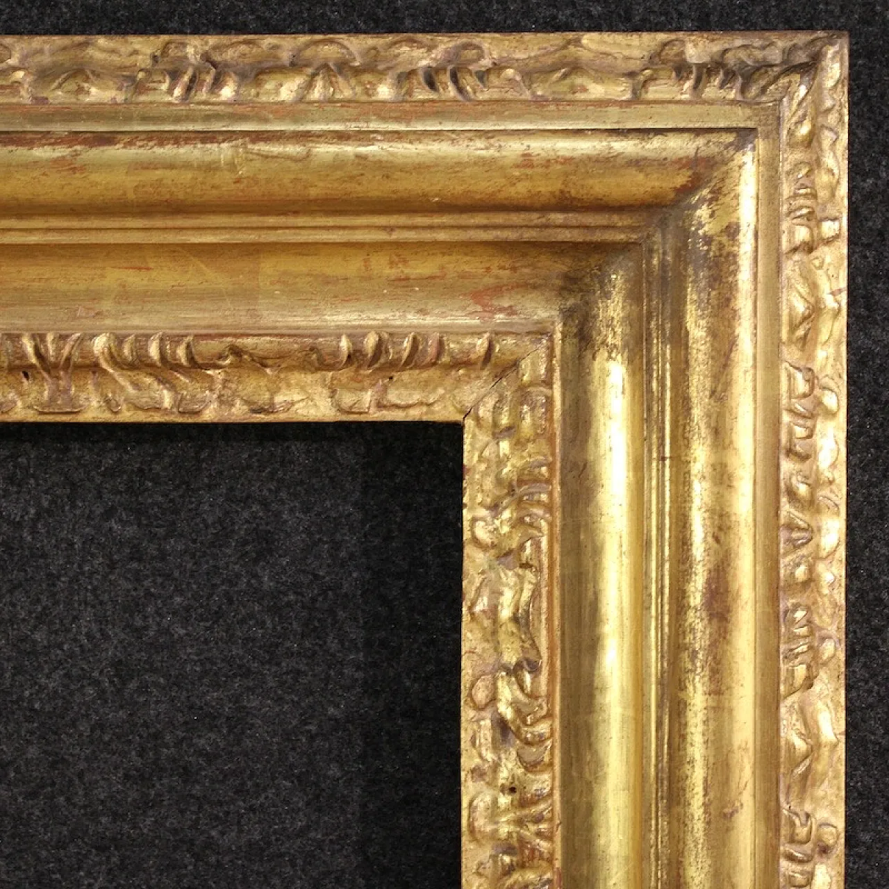 Large 20th century gilt frame 12