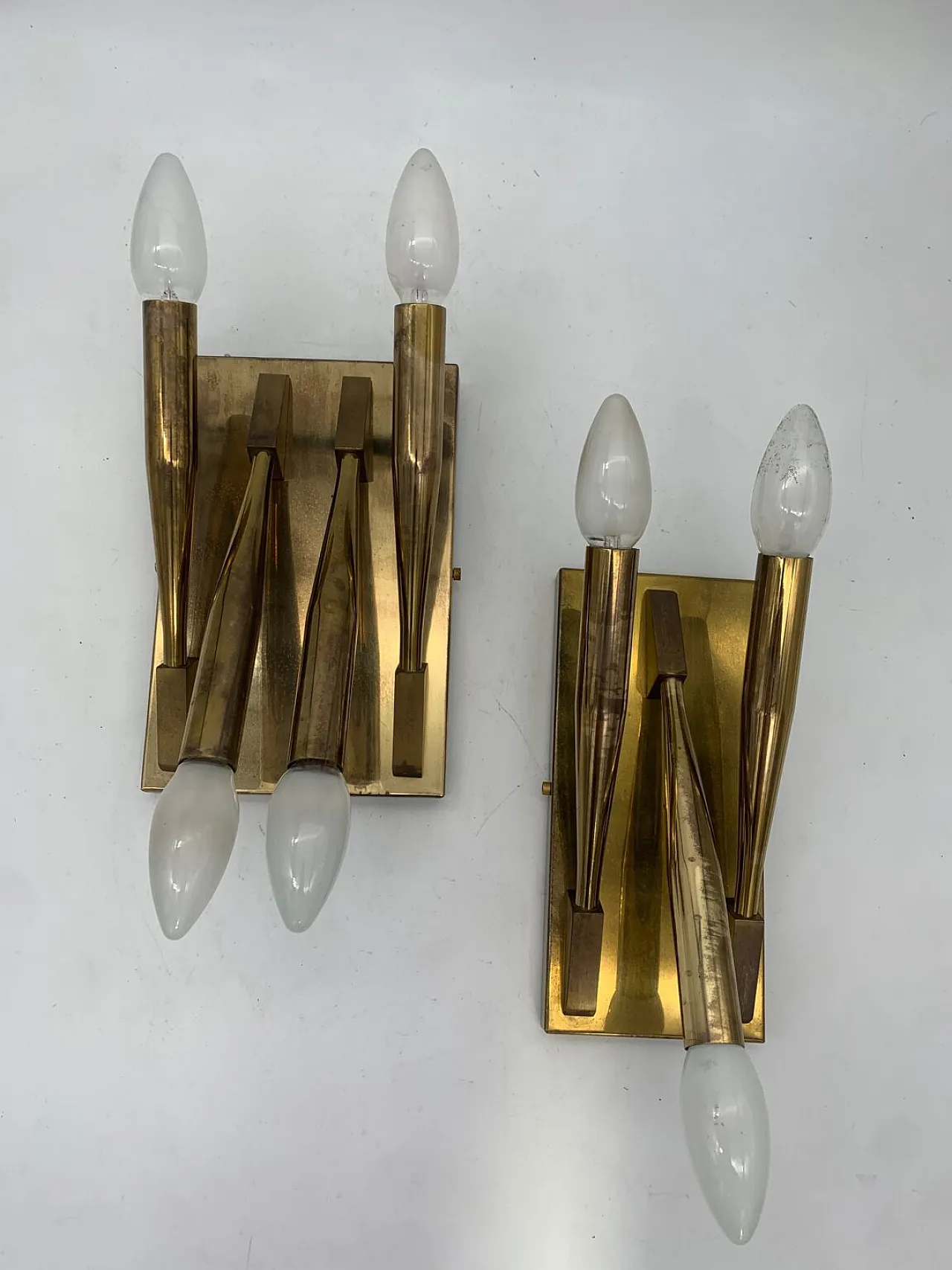 Coppia di applique da parete in ottone di Gio Ponti, anni '70 2