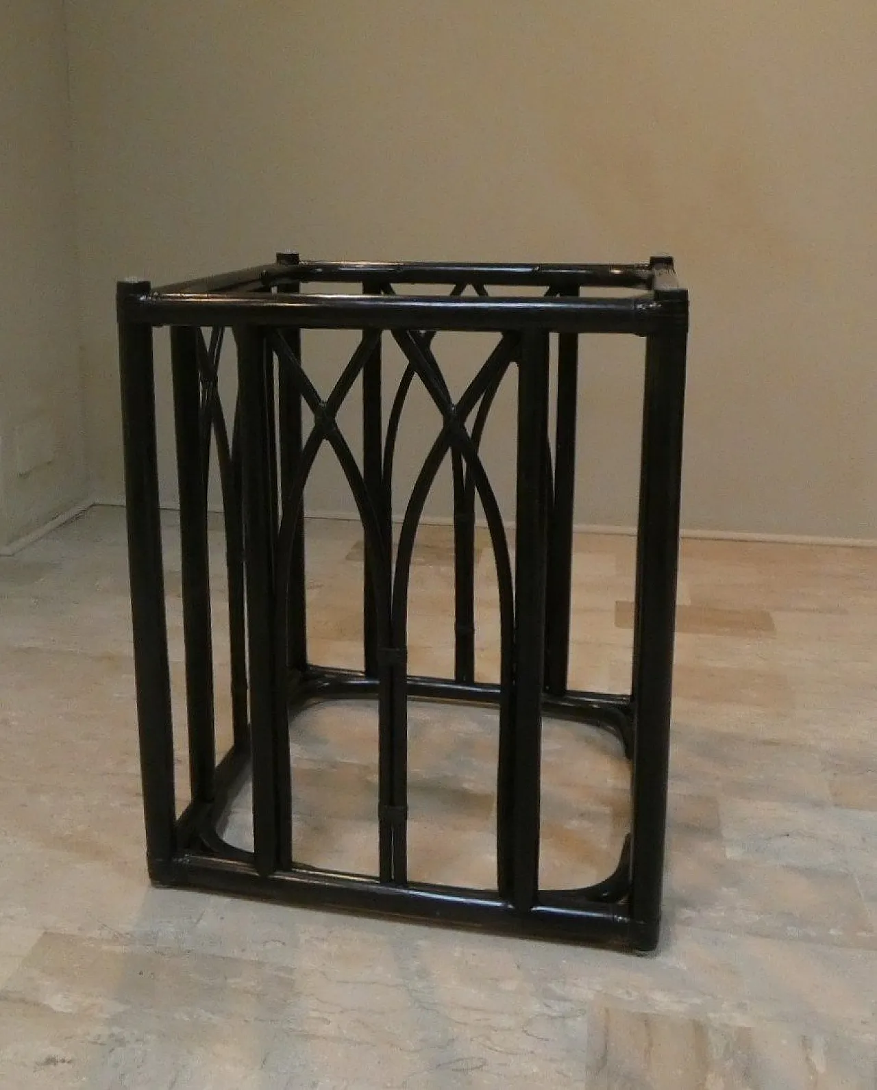 Italian Black Lacquered Oak and Beech Table with Leather Trim and Tempered Glass Top by Gasparucci Italo, 1970s 6