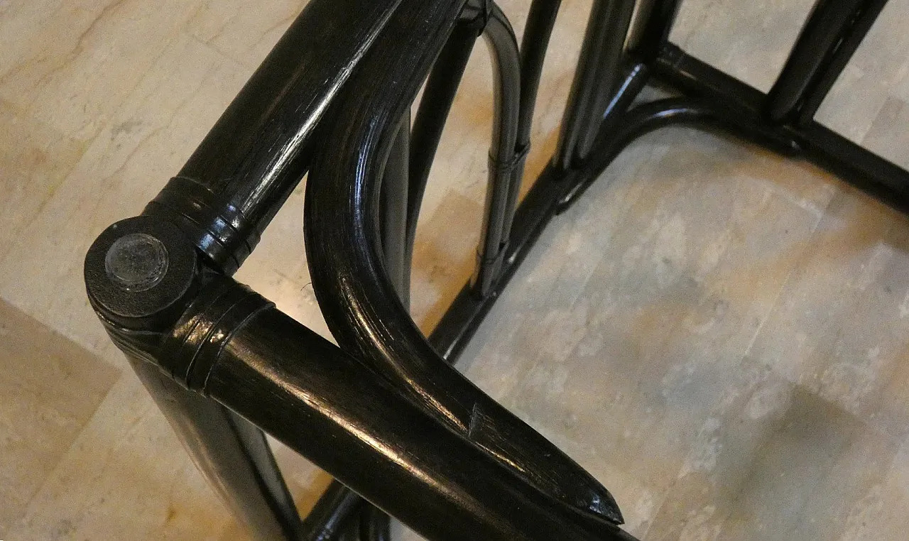 Italian Black Lacquered Oak and Beech Table with Leather Trim and Tempered Glass Top by Gasparucci Italo, 1970s 8
