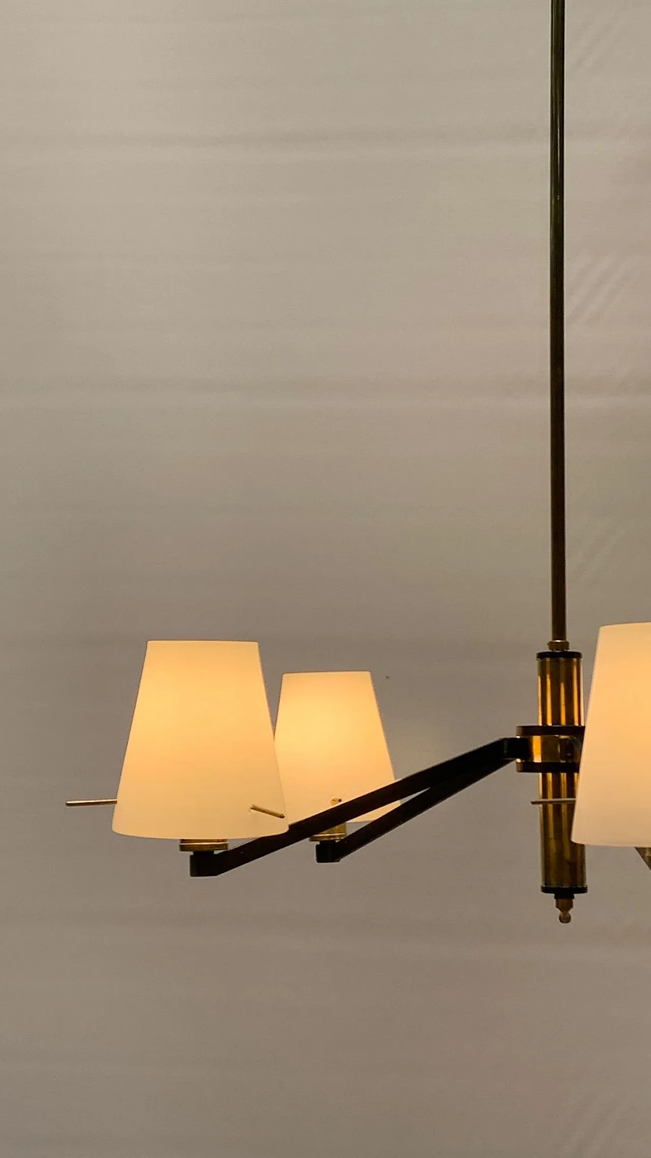 Lampadario in vetro, ferro e ottone, anni '50 1