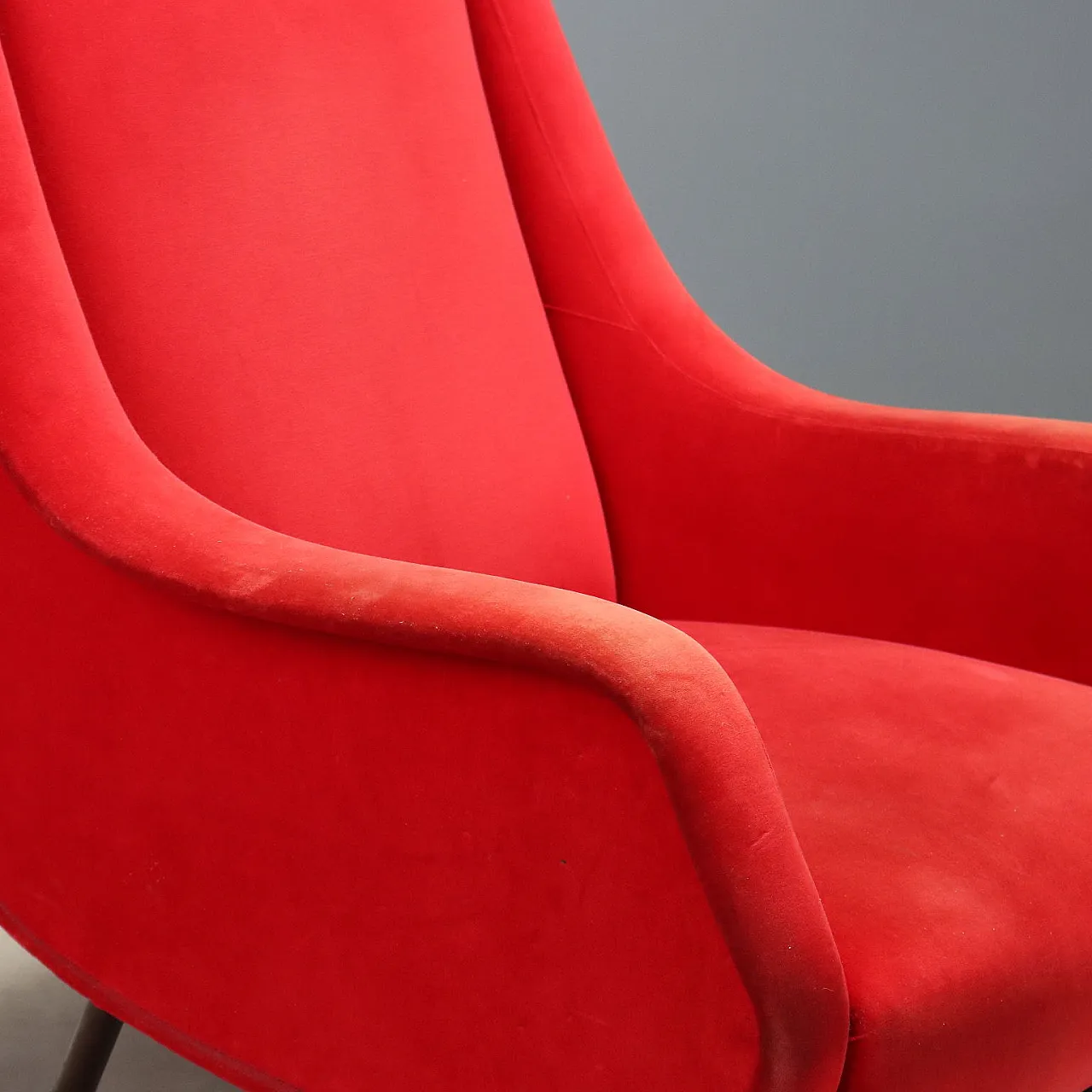 Poltrona in velluto rosso, anni '60 5