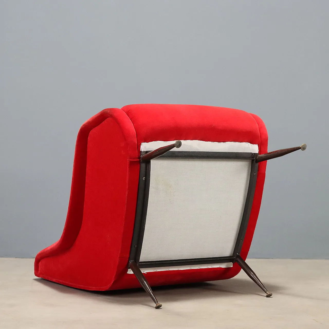 Poltrona in velluto rosso, anni '60 10