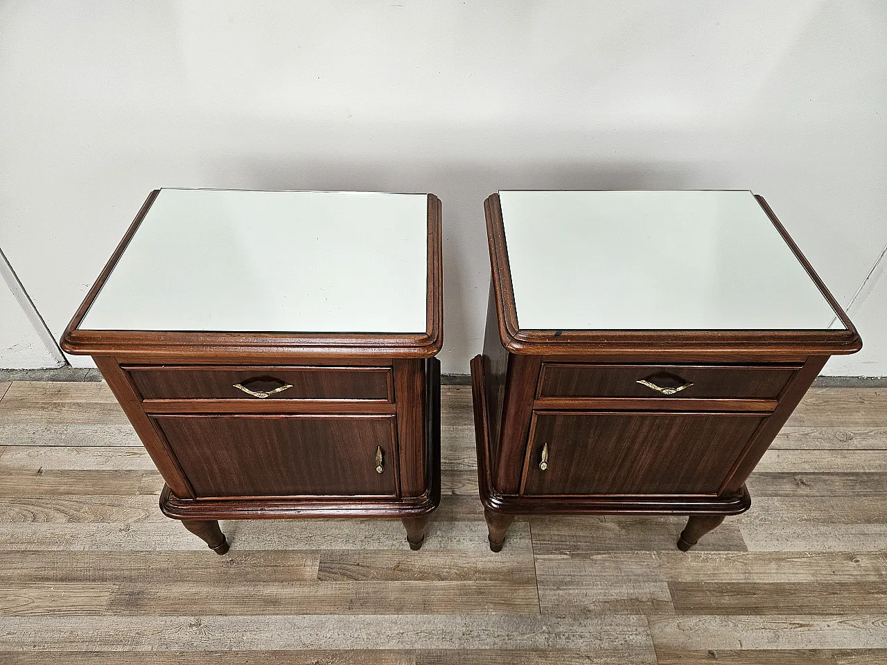 Pair of Art Deco bedside tables with mirrored top, 1950s 5