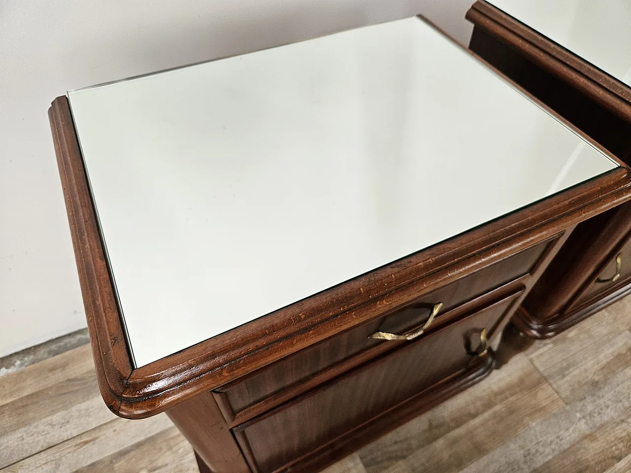 Pair of Art Deco bedside tables with mirrored top, 1950s 6