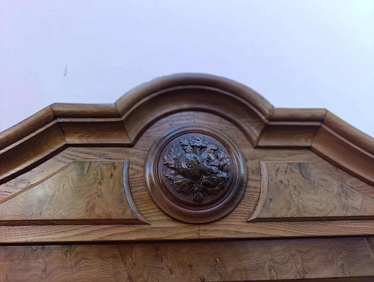 Biedermeier showcase, 19th century 4