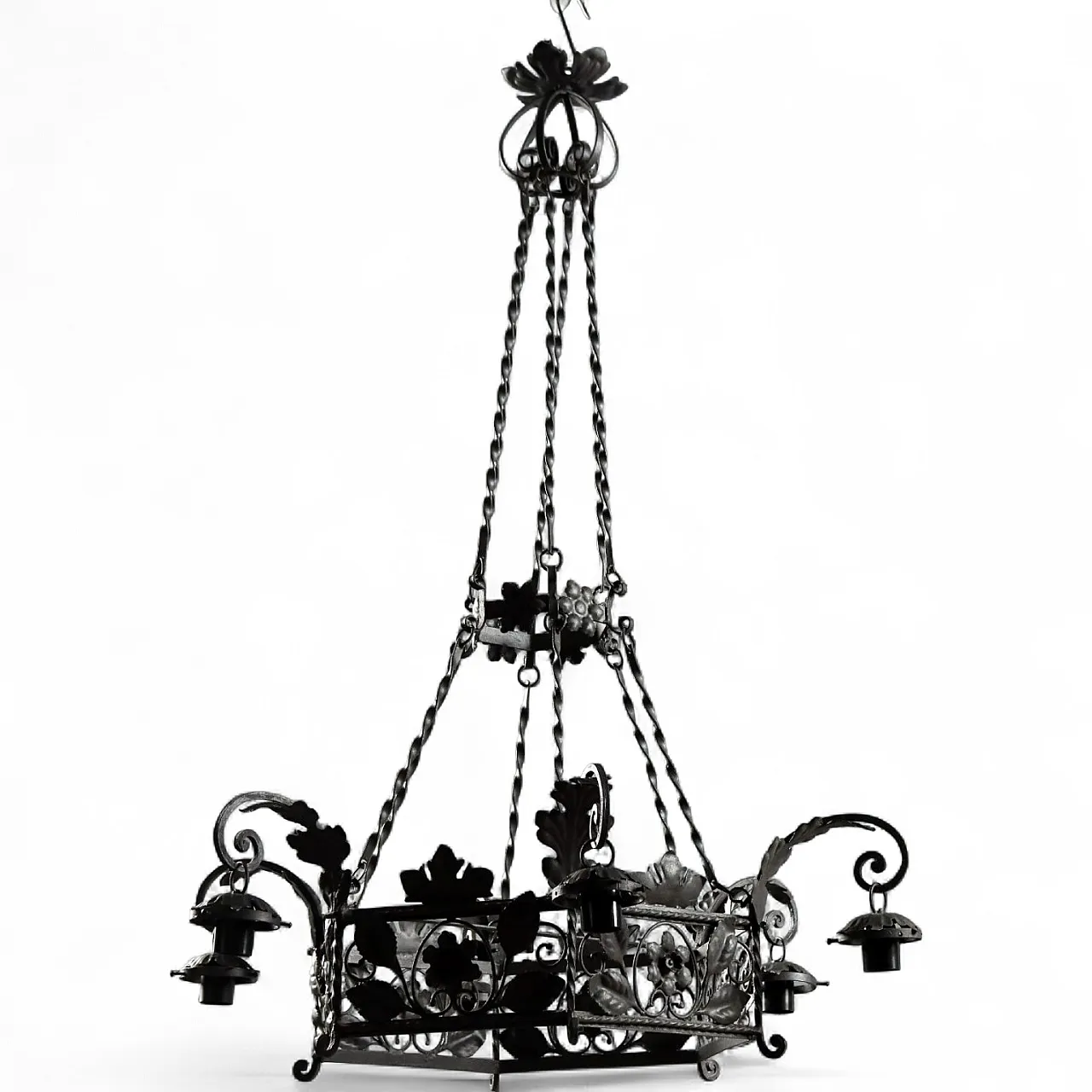 Lampadario in ferro battuto con lavorazioni floreali, '900 9