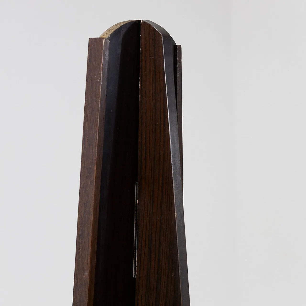 Specchio da terra in legno, anni '70 3