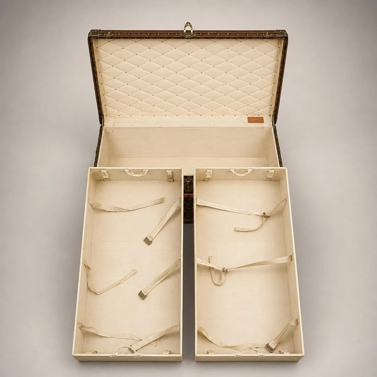 Trunk from Louis Vuitton, 1920s 4