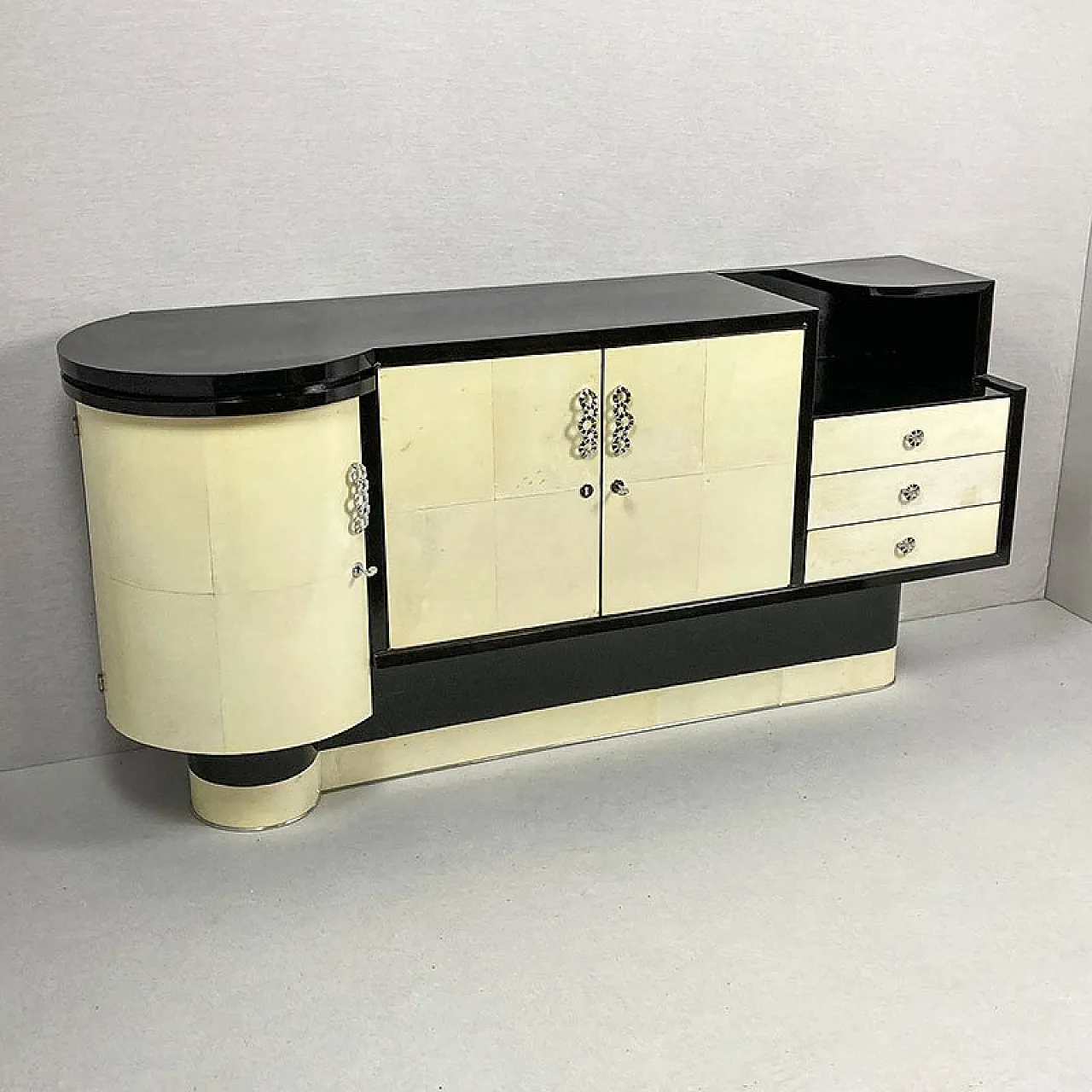 Credenza Art Déco in pergamena e laccata nera, anni '30 2