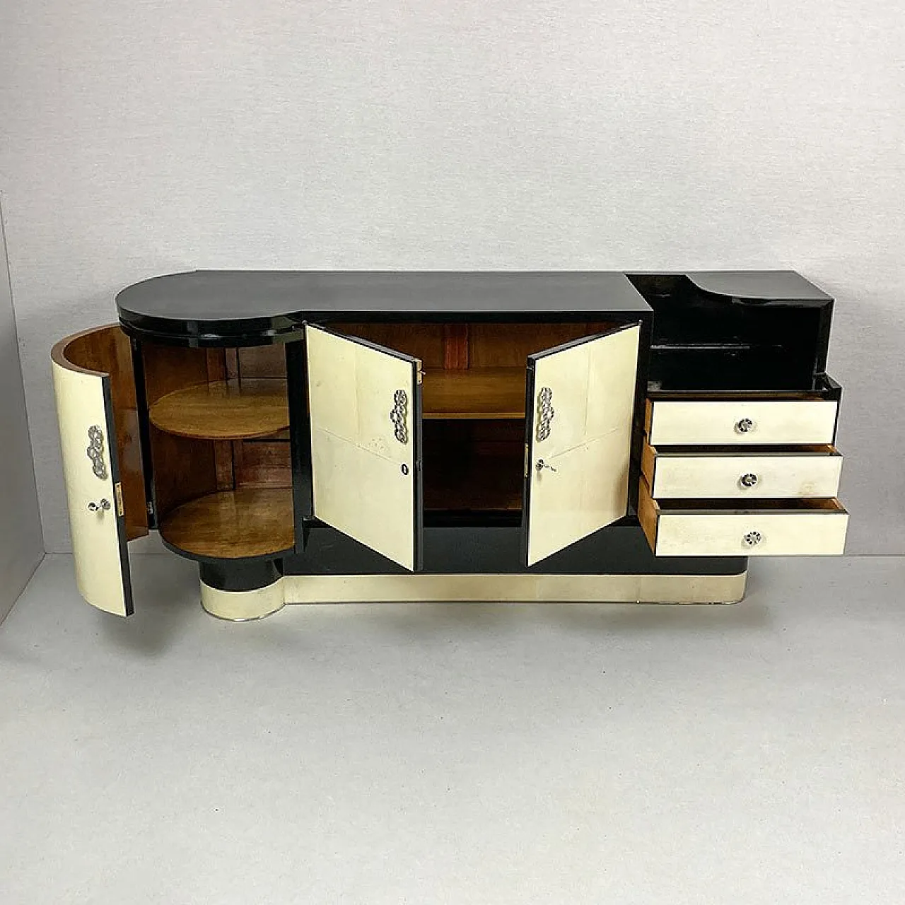 Credenza Art Déco in pergamena e laccata nera, anni '30 4