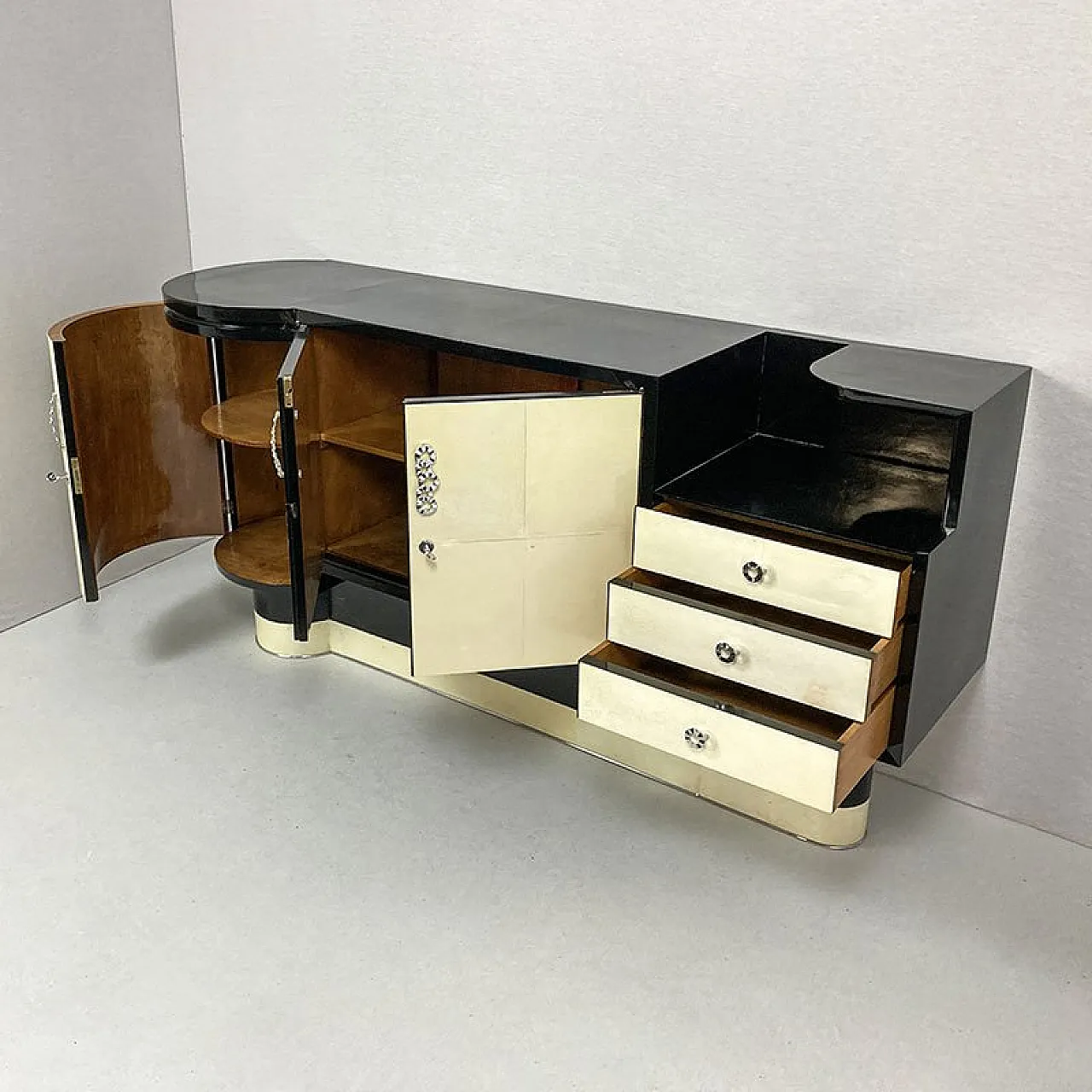 Credenza Art Déco in pergamena e laccata nera, anni '30 5