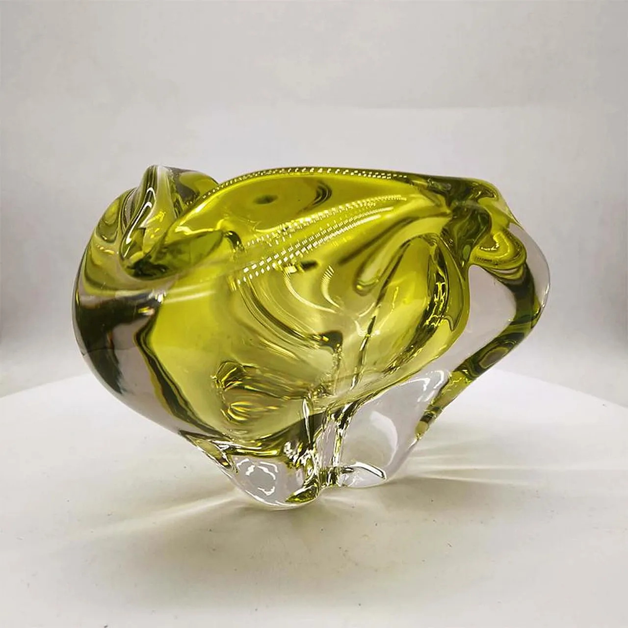 Triangular ashtray in Murano glass by Flavio Poli, 1950s 1
