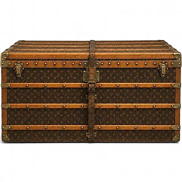 Trunk from Louis Vuitton, 1920s