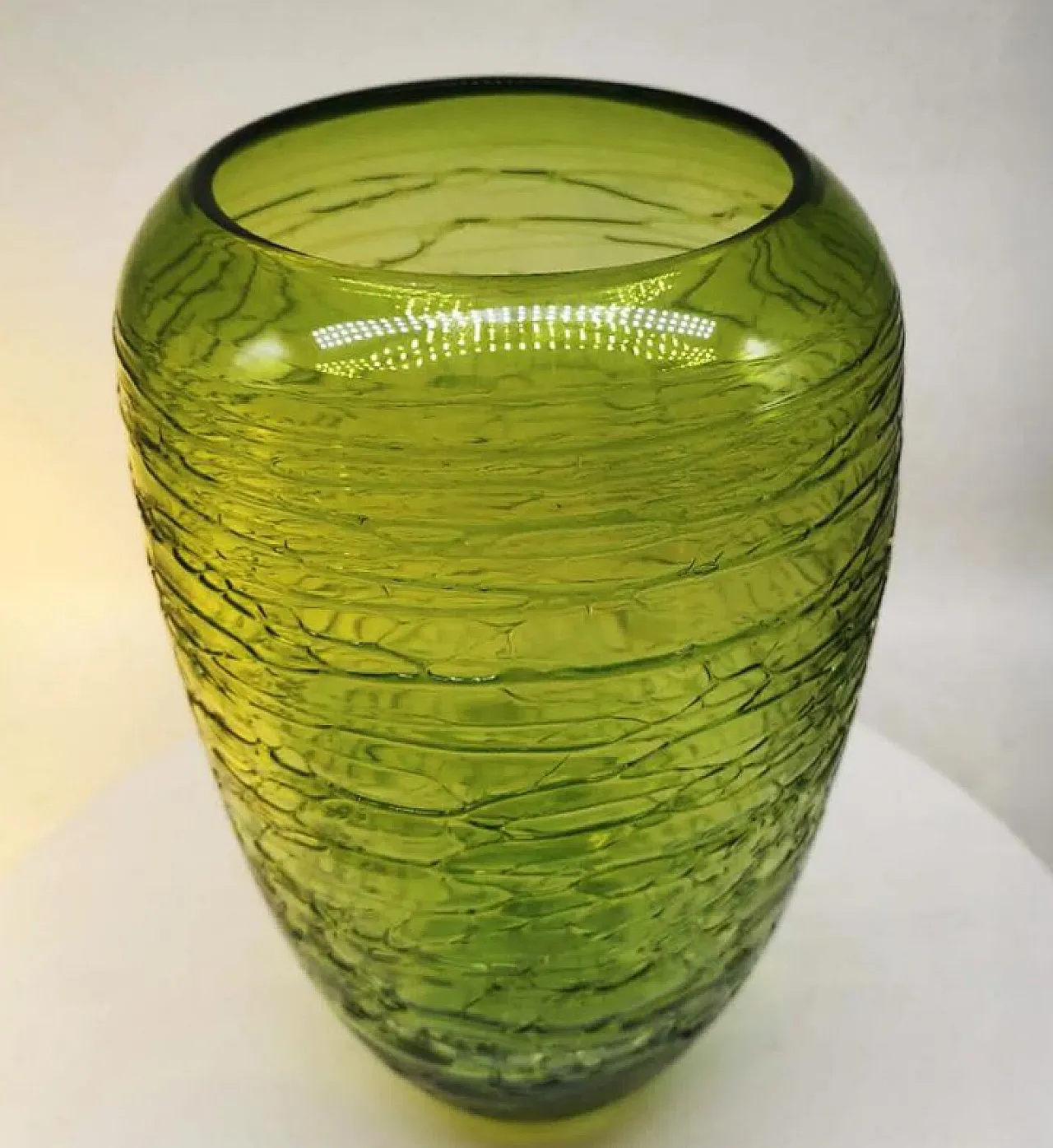 Green vase in hand worked in Murano glass, 1970s 3