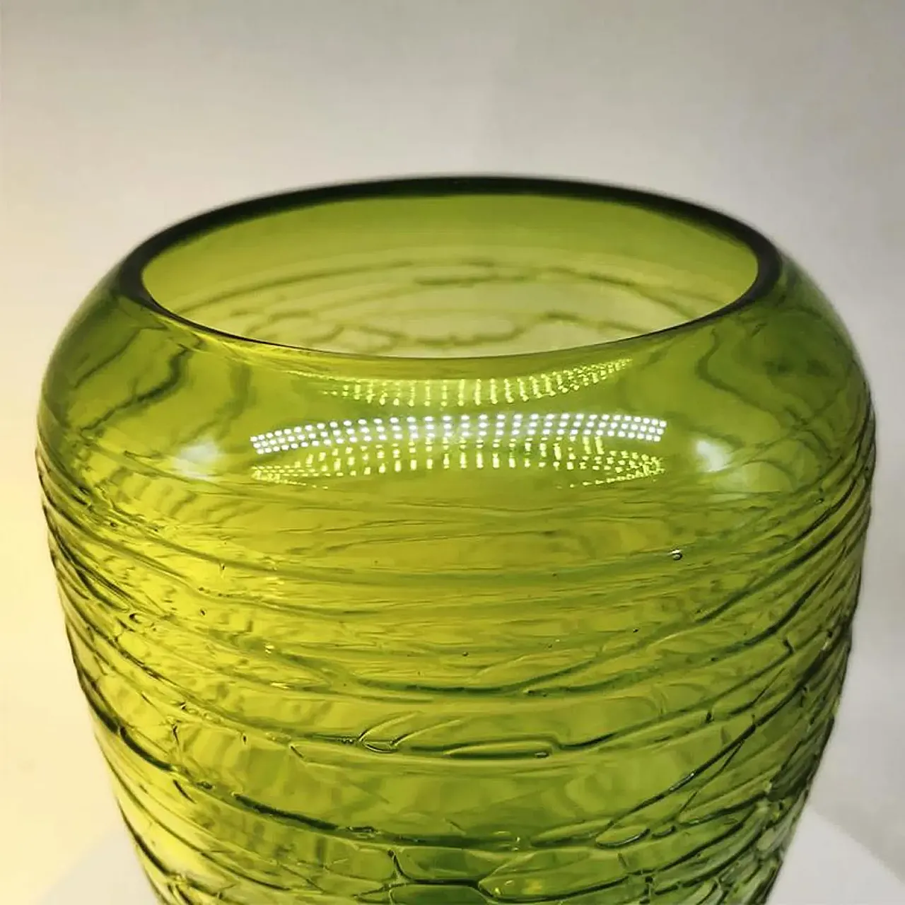 Green vase in hand worked in Murano glass, 1970s 7