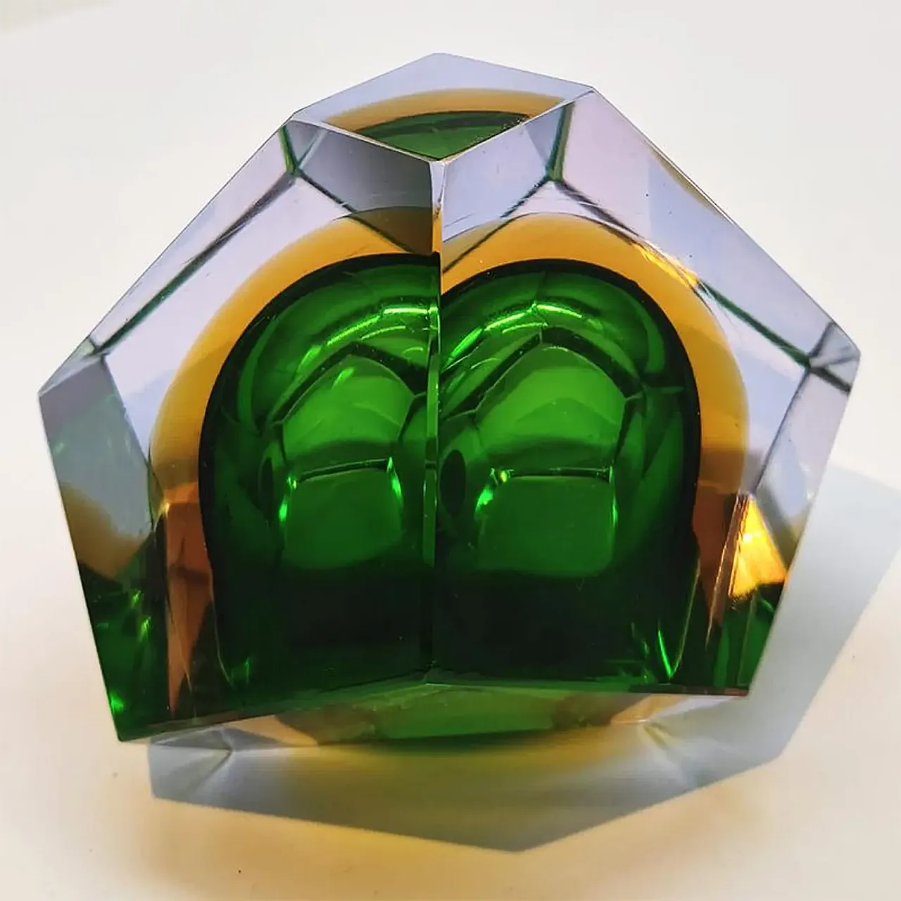 Asymmetrical and particular multifaceted bowl in Murano Glass, 1960s 9